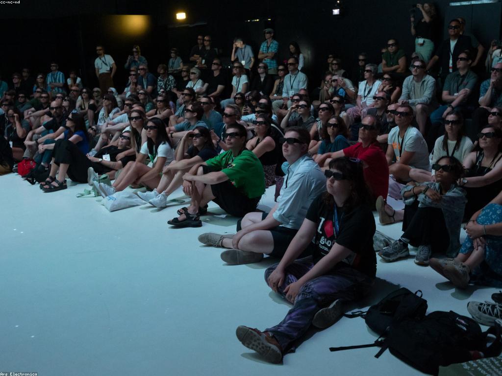 សម័យថ្មី: ផ្លាស់ប្តូរទស្សនៈនៃបច្ចេកវិទ្យានៅក្នុងជីវិតប្រចាំថ្ងៃ