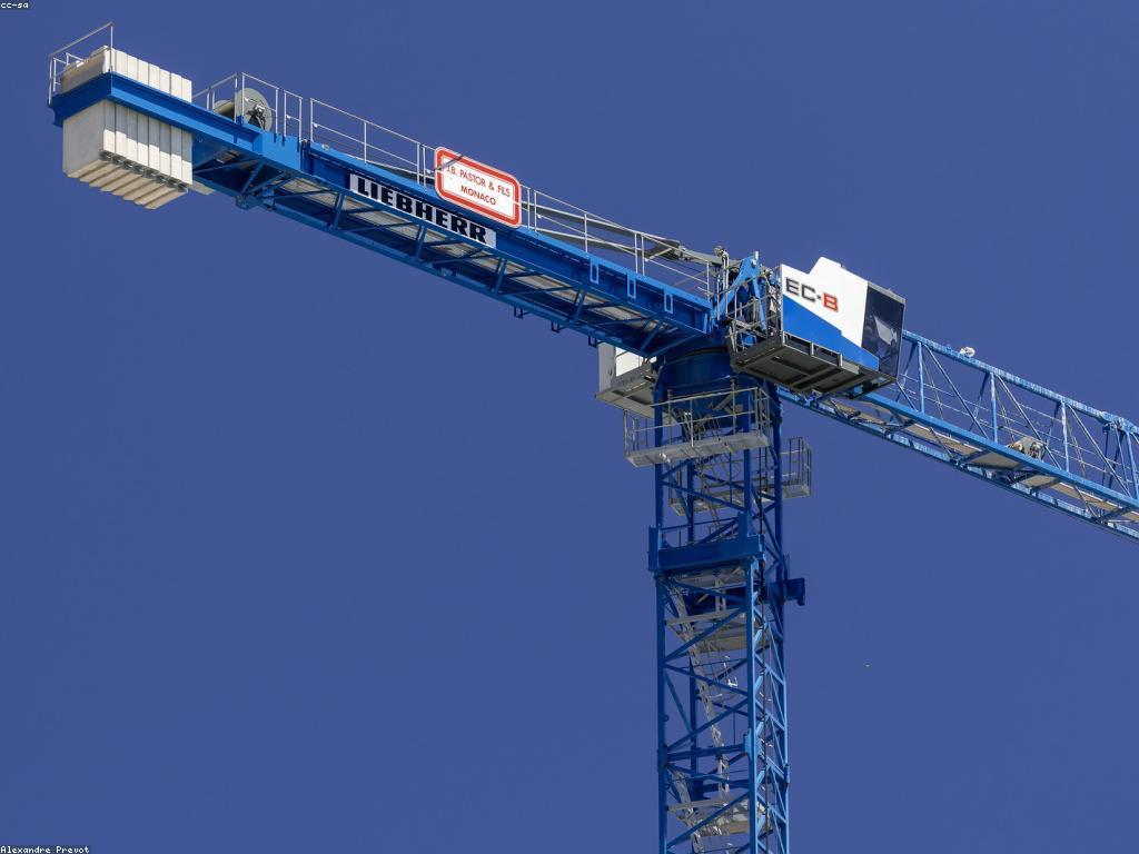 វិភាគស្លត: ការពិចារណាអំពីហេតុផលនៃការអភិវឌ្ឍន៍និងការអនុវត្តន៍